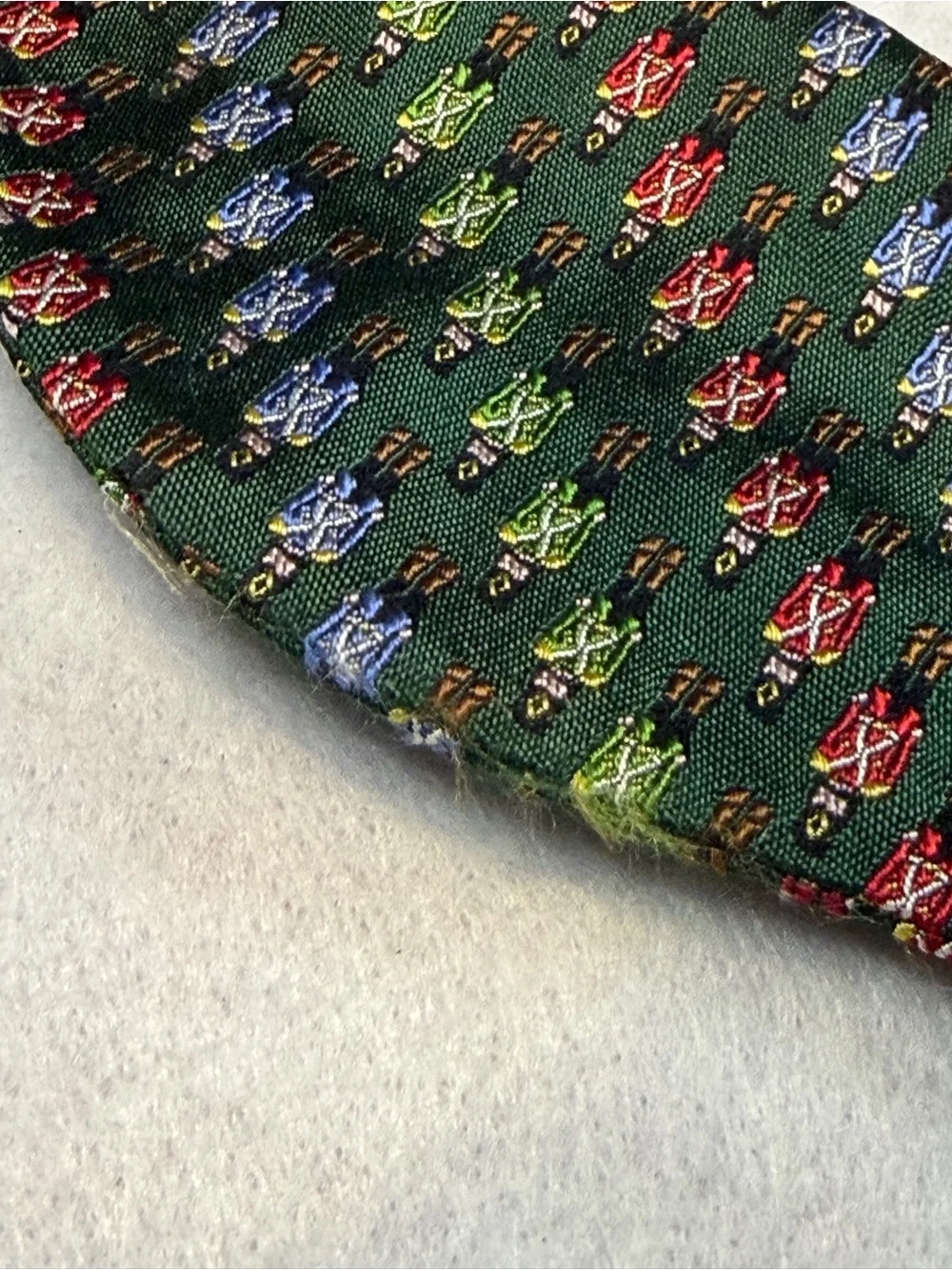 Daniel Cremieux Green Silk Toy Soldier Print Novelty Self Tie Bow Tie